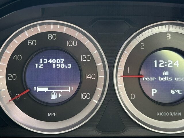 Used Volvo XC70 2011 for sale - 77776461: Photo 13