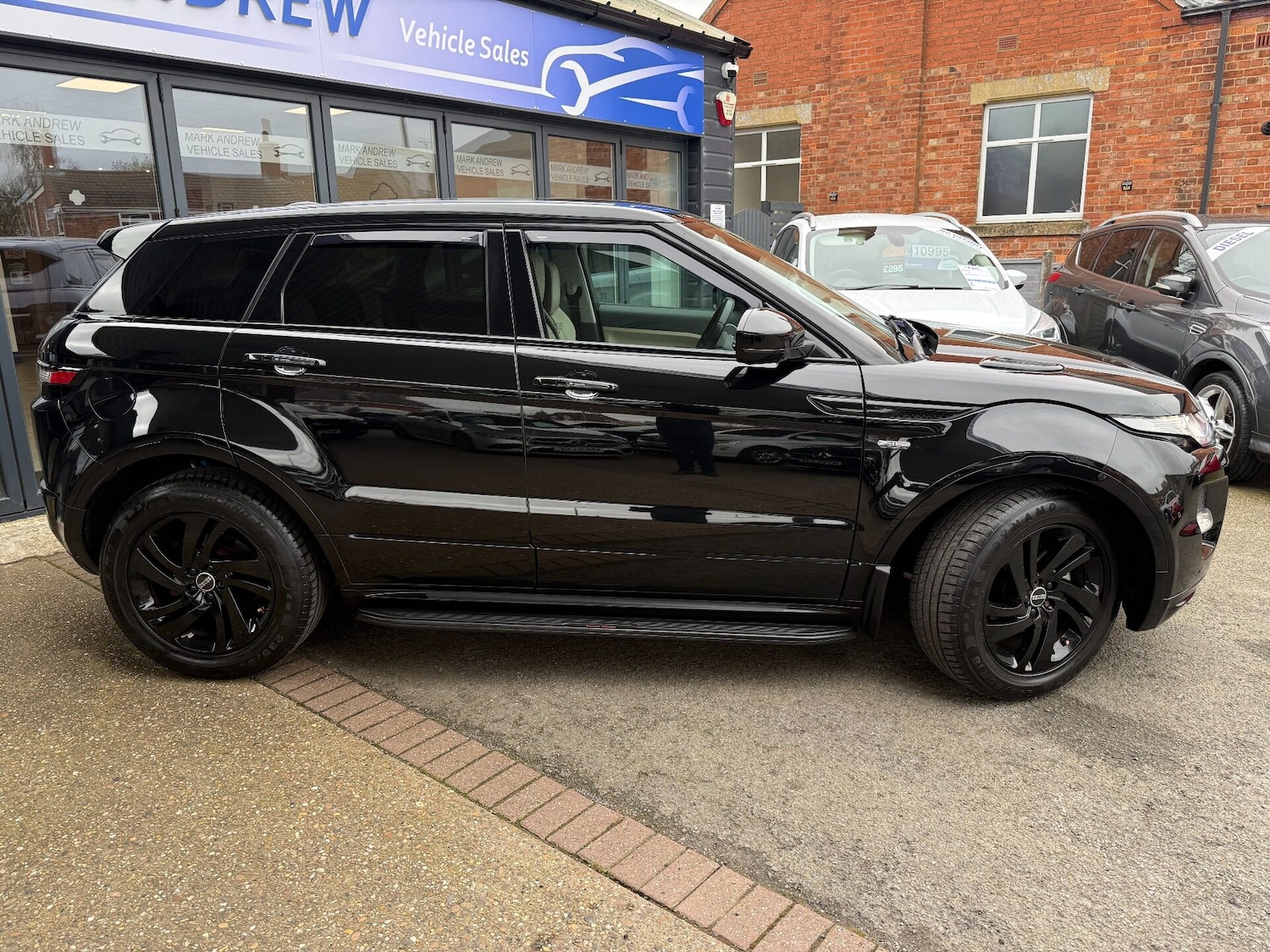 Used Land Rover Range Rover Evoque 2014 for sale - 78121716: Photo 2