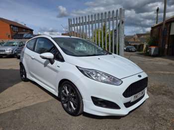 Used Ford Fiesta 2017 for sale - 74480189: Photo