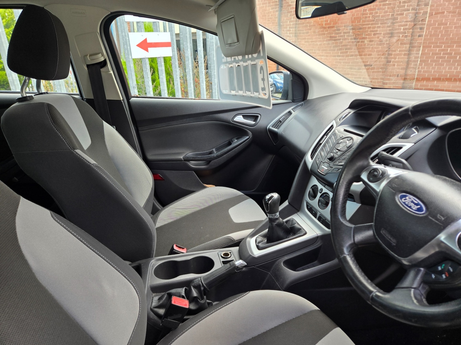 Used Ford Focus 2012 for sale - 76237298: Photo 8