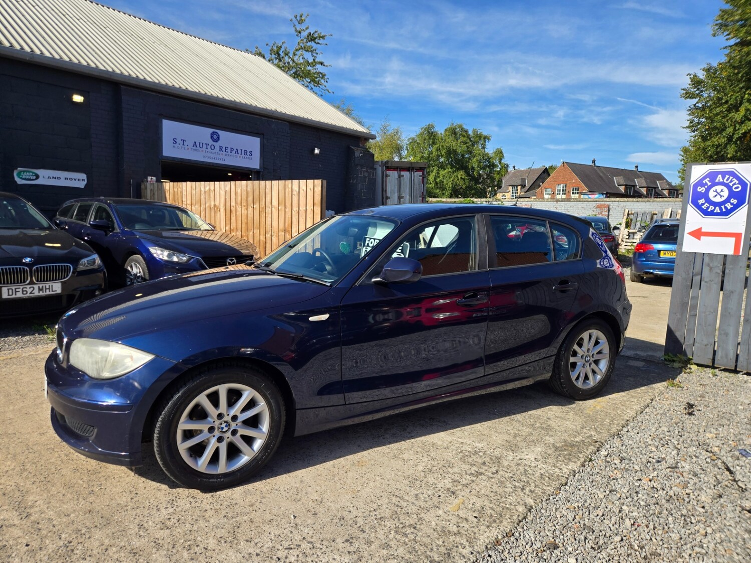 BMW 1 Series 2011 (60) - 116d ES 5dr - Image 8
