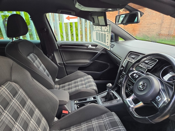 Used Volkswagen Golf 2015 for sale - 76177019: Photo 10