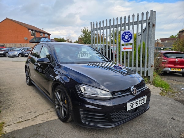 Used Volkswagen Golf 2015 for sale - 76177019: Photo 1