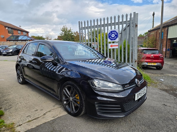 Used Volkswagen Golf 2015 for sale - 76177019: Photo 2