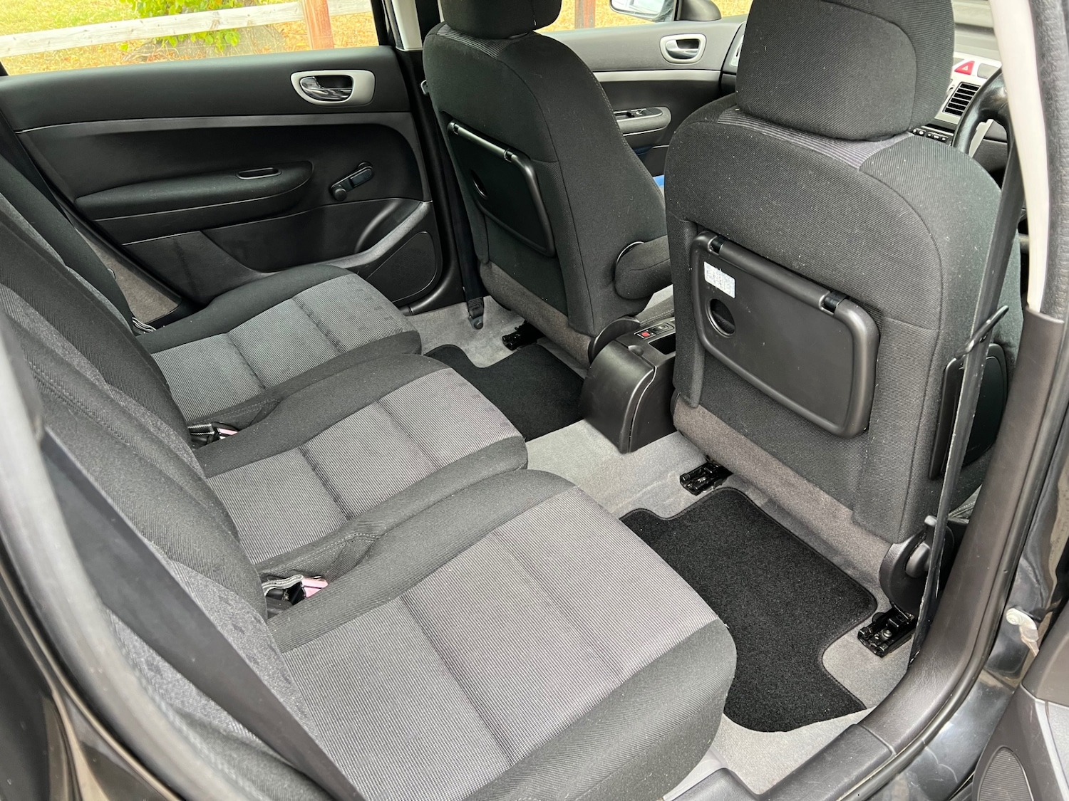Peugeot 307 2002 (52) - 1.6 S 16v 5 seats 5dr [AC] - Image 12