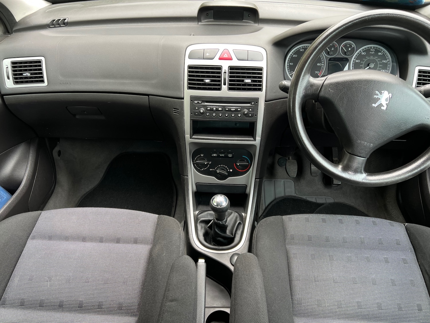 Peugeot 307 2002 (52) - 1.6 S 16v 5 seats 5dr [AC] - Image 13
