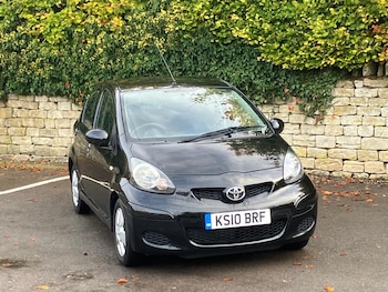 2010 (10) - 1.0 VVT-i Black 5dr