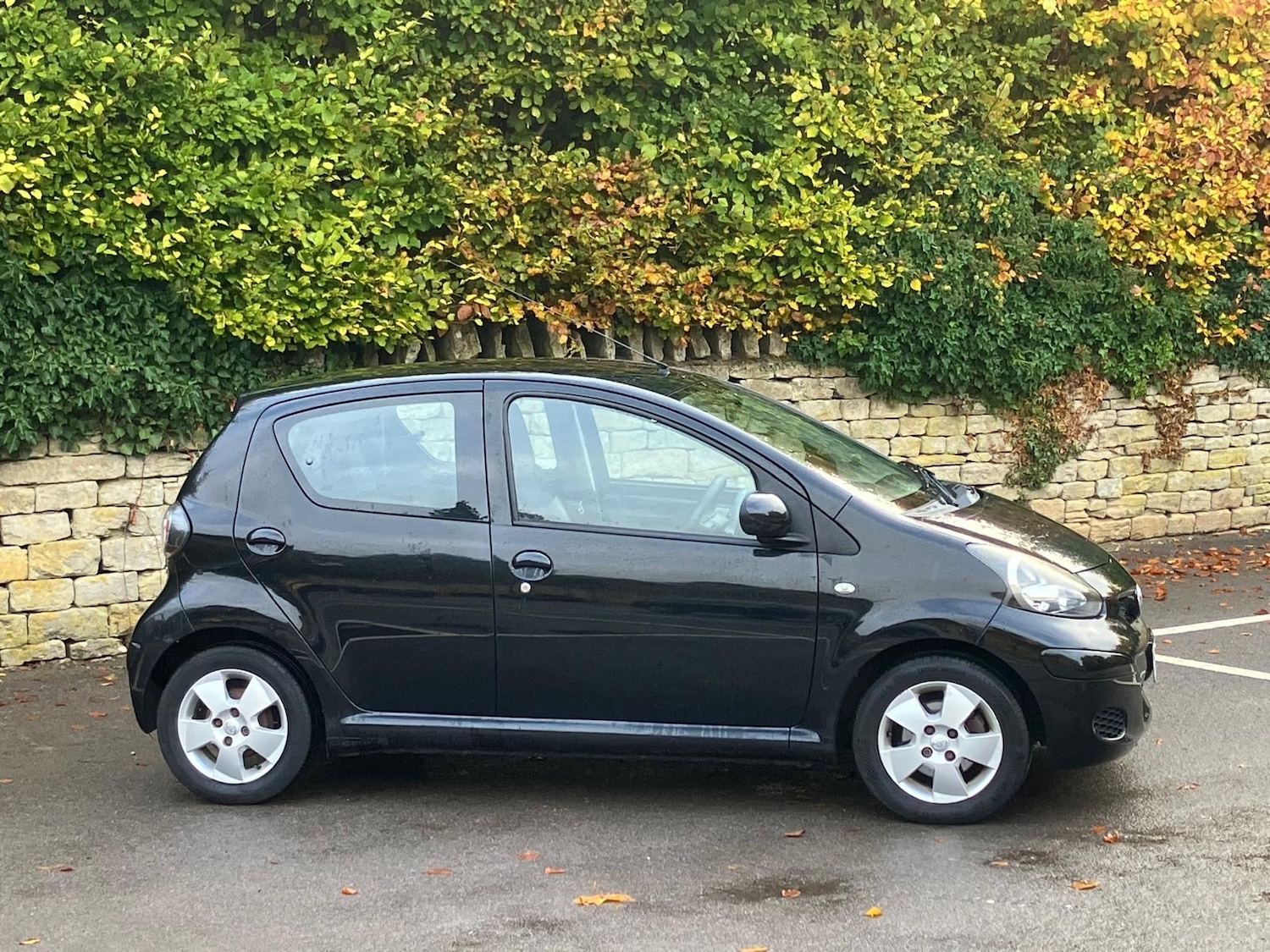 Used Toyota AYGO 2010 for sale - 76350667: Photo 7