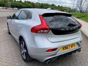 Used Volvo V40 2017 for sale - 74837302: Photo