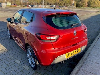 Used Renault Clio 2018 for sale - 76388955: Photo