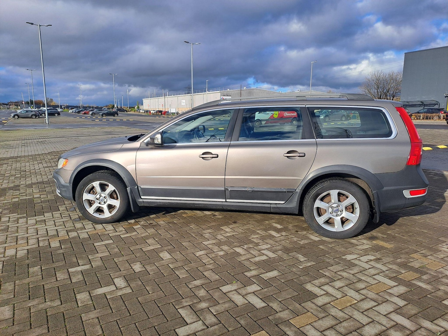 Used Volvo XC70 2009 for sale - 76988810: Photo 18