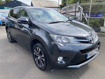 Used Toyota RAV4 2015 for sale - 76991446: Photo