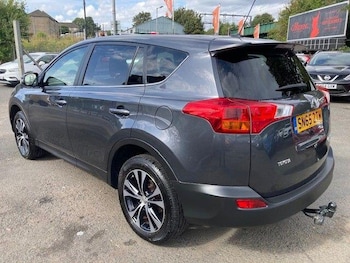 Used Toyota RAV4 2015 for sale - 76991446: Photo