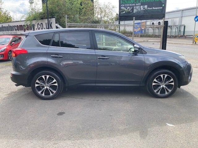 Used Toyota RAV4 2015 for sale - 76991446: Photo 5