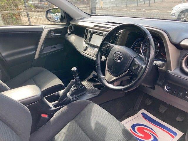 Used Toyota RAV4 2015 for sale - 76991446: Photo 8