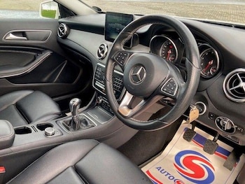 Used Mercedes-Benz GLA 2017 for sale - 76538488: Photo