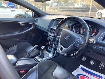 Used Volvo V40 2016 for sale - 76912697: Photo