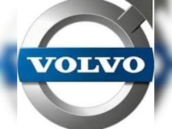 Used Volvo V40 2018 for sale - 79317136: Photo