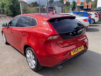 Used Volvo V40 2018 for sale - 79317136: Photo