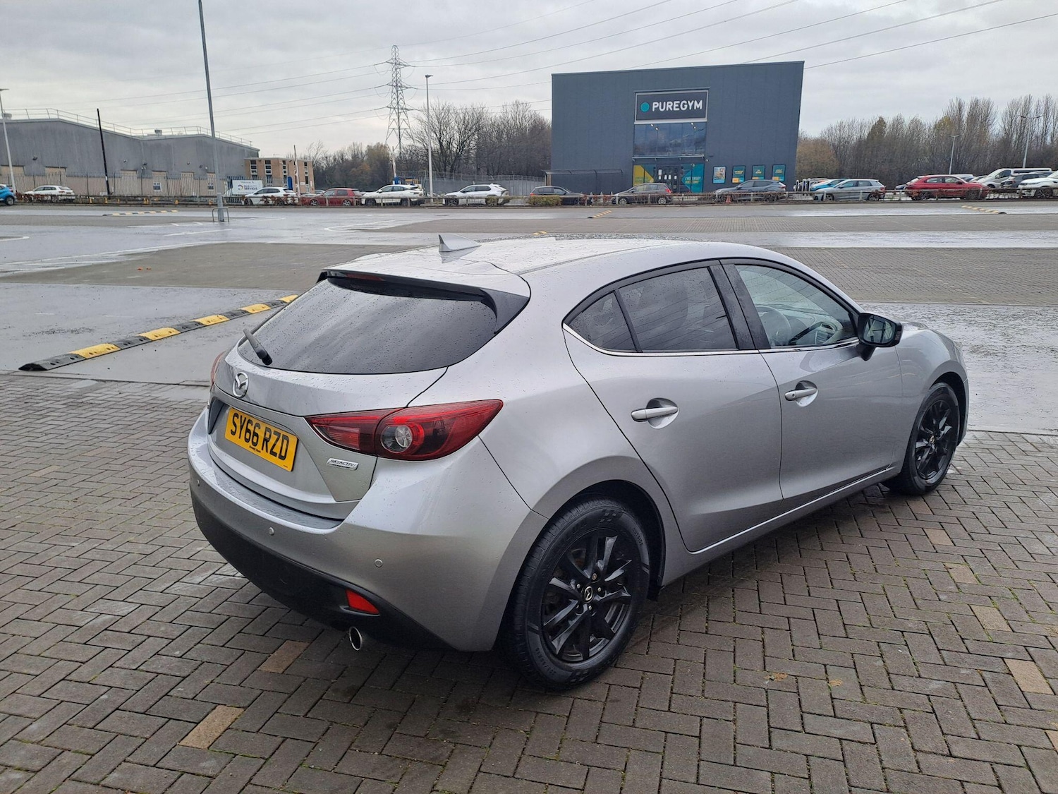 Used Mazda Mazda3 2016 for sale - 76823738: Photo 4