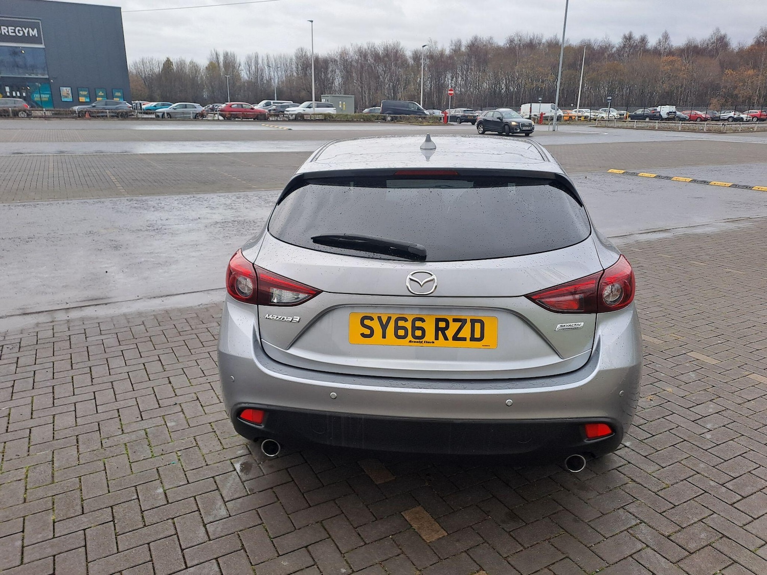 Used Mazda Mazda3 2016 for sale - 76823738: Photo 6