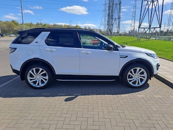 Used Land Rover Discovery Sport 2015 for sale - 78215099: Photo