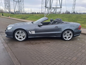 Used Mercedes-Benz SL 2010 for sale - 76839661: Photo
