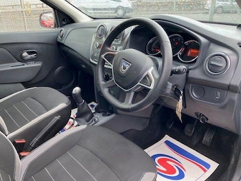 Used Dacia Sandero Stepway 2019 for sale - 76635402: Photo