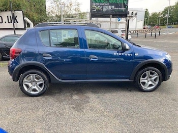 Used Dacia Sandero Stepway 2019 for sale - 76635402: Photo
