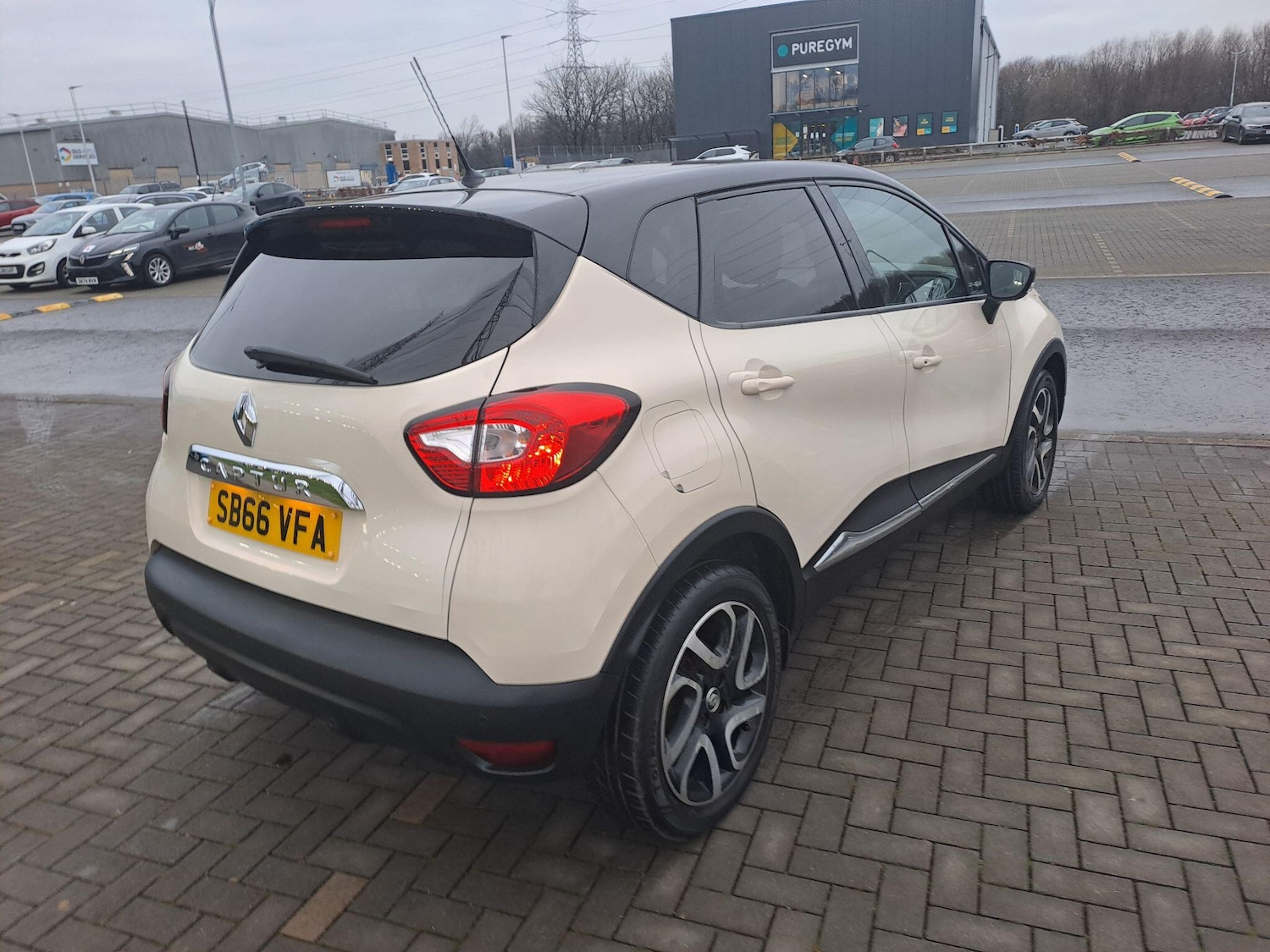 Used Renault Captur 2016 for sale - 77074140: Photo 4