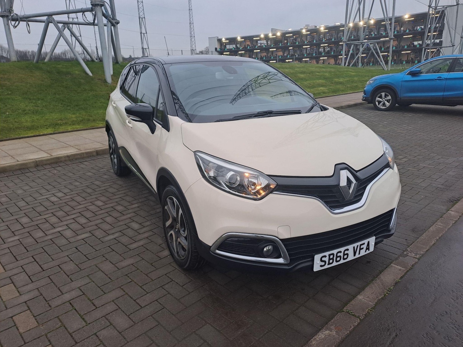 Used Renault Captur 2016 for sale - 77074140: Photo 7