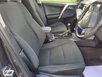 Used Toyota RAV4 2015 for sale - 74837700: Photo