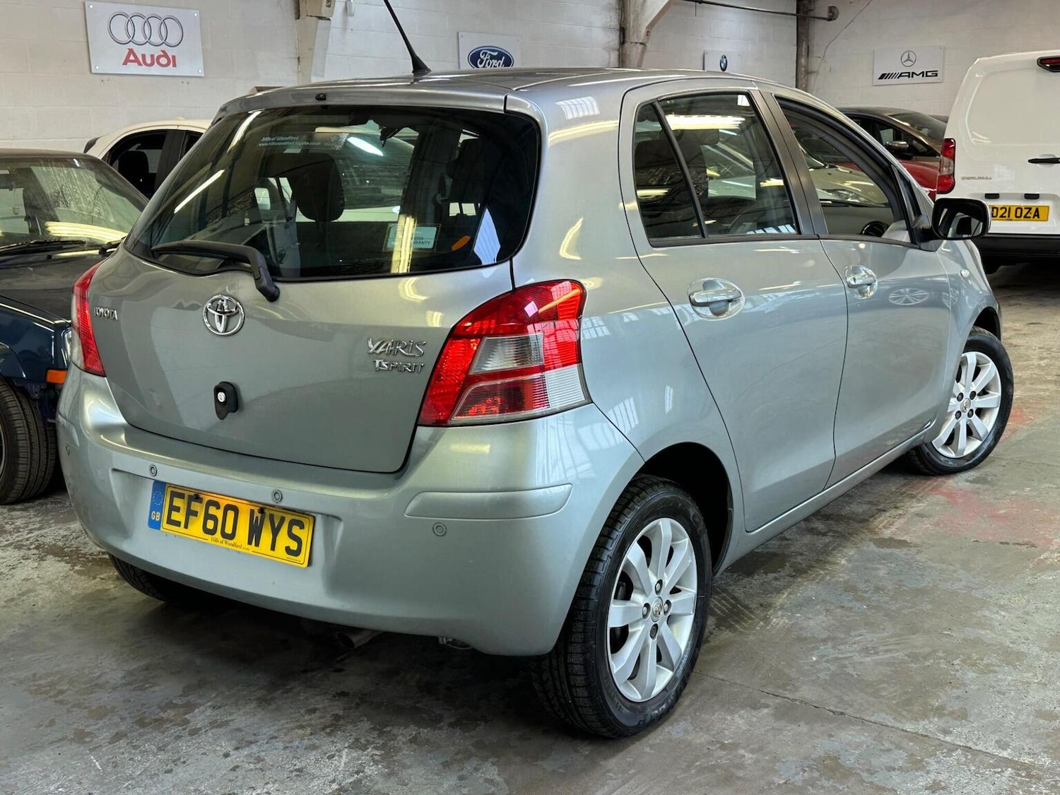 Used Toyota Yaris 2011 for sale - 77635349: Photo 16