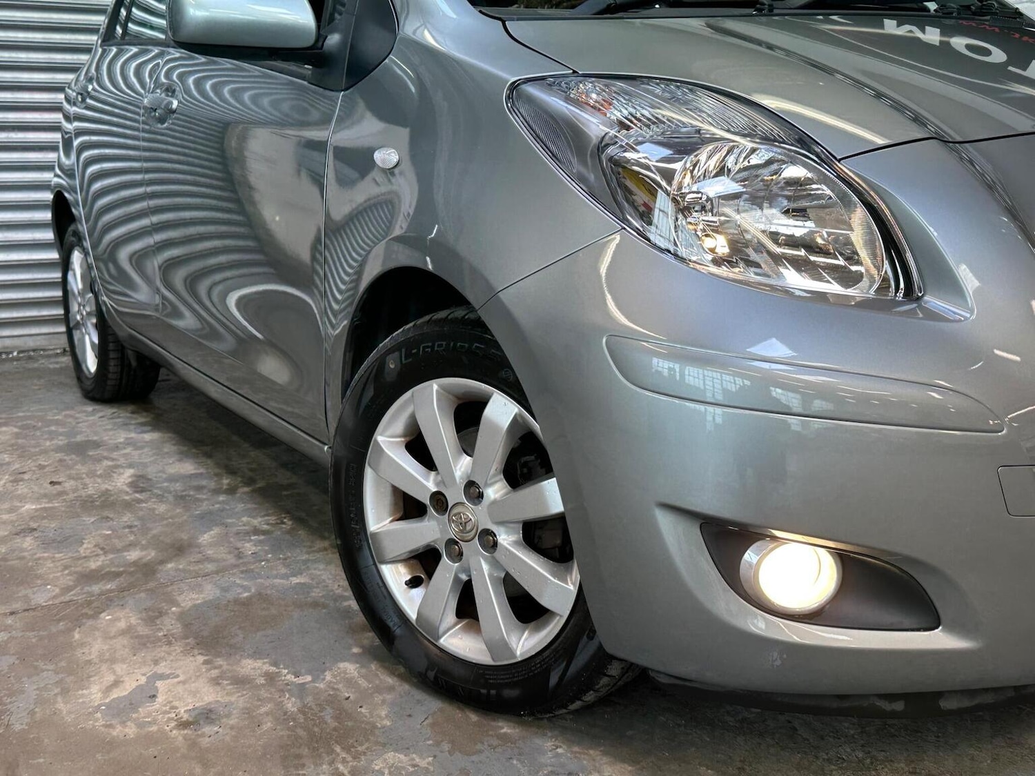 Used Toyota Yaris 2011 for sale - 77635349: Photo 28
