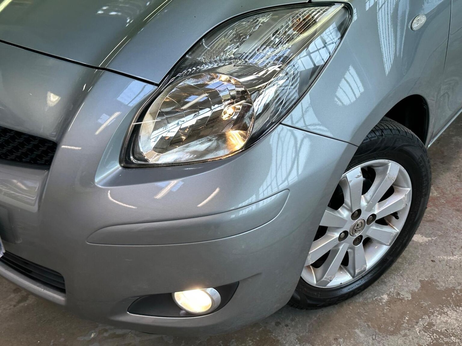 Used Toyota Yaris 2011 for sale - 77635349: Photo 31