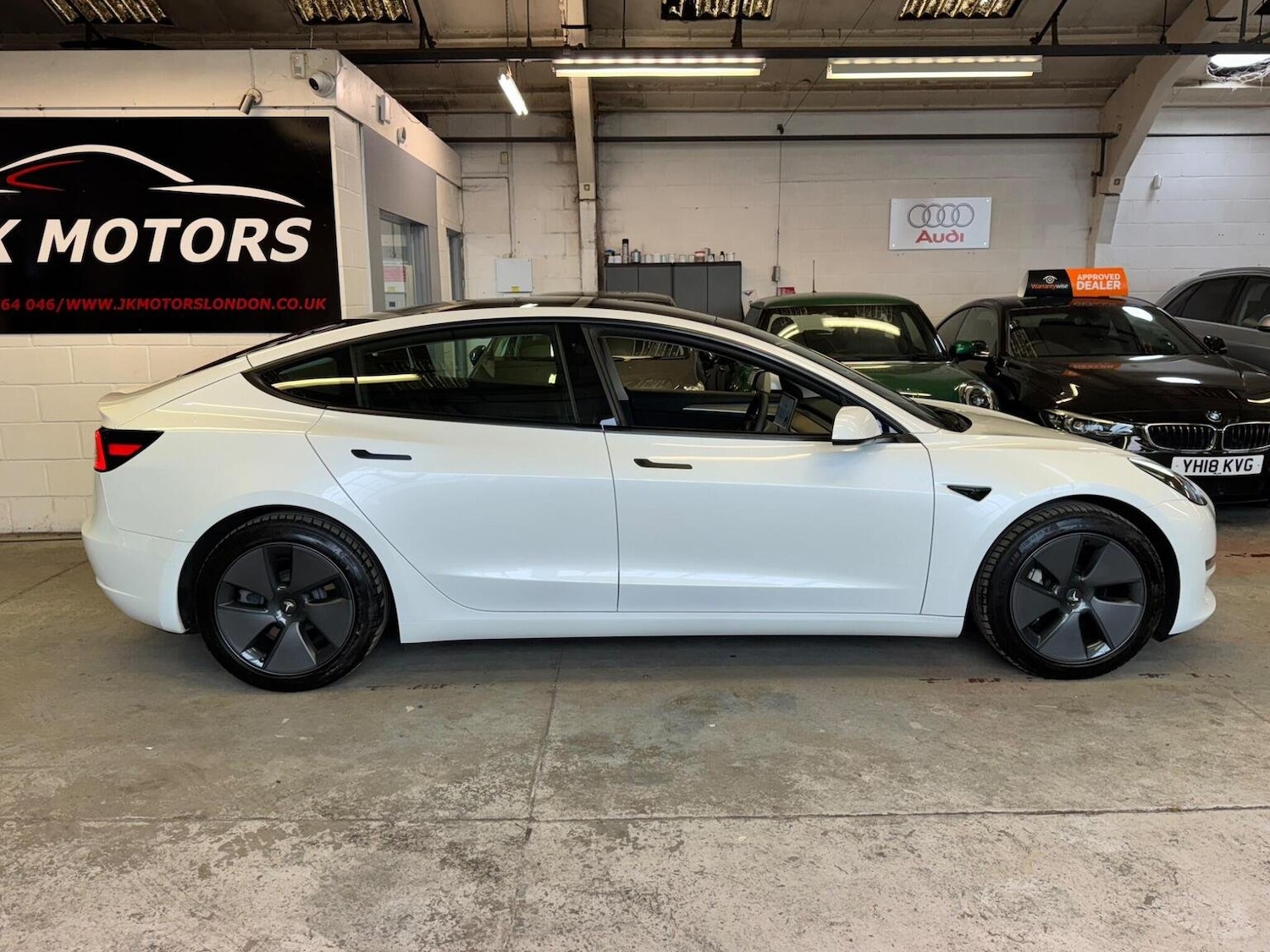 Used Tesla Model 3 2021 for sale - 76449743: Photo 6