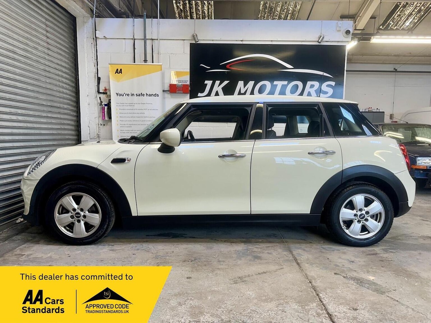 Used MINI Hatch 2020 for sale - 77483668: Photo 6