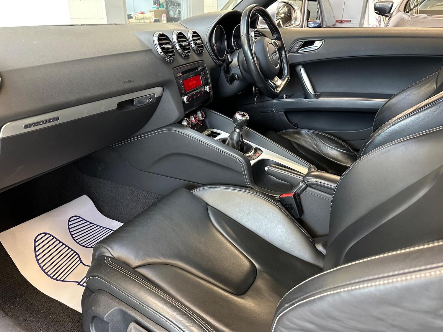 Used Audi TT 2011 for sale - 78131619: Photo 12