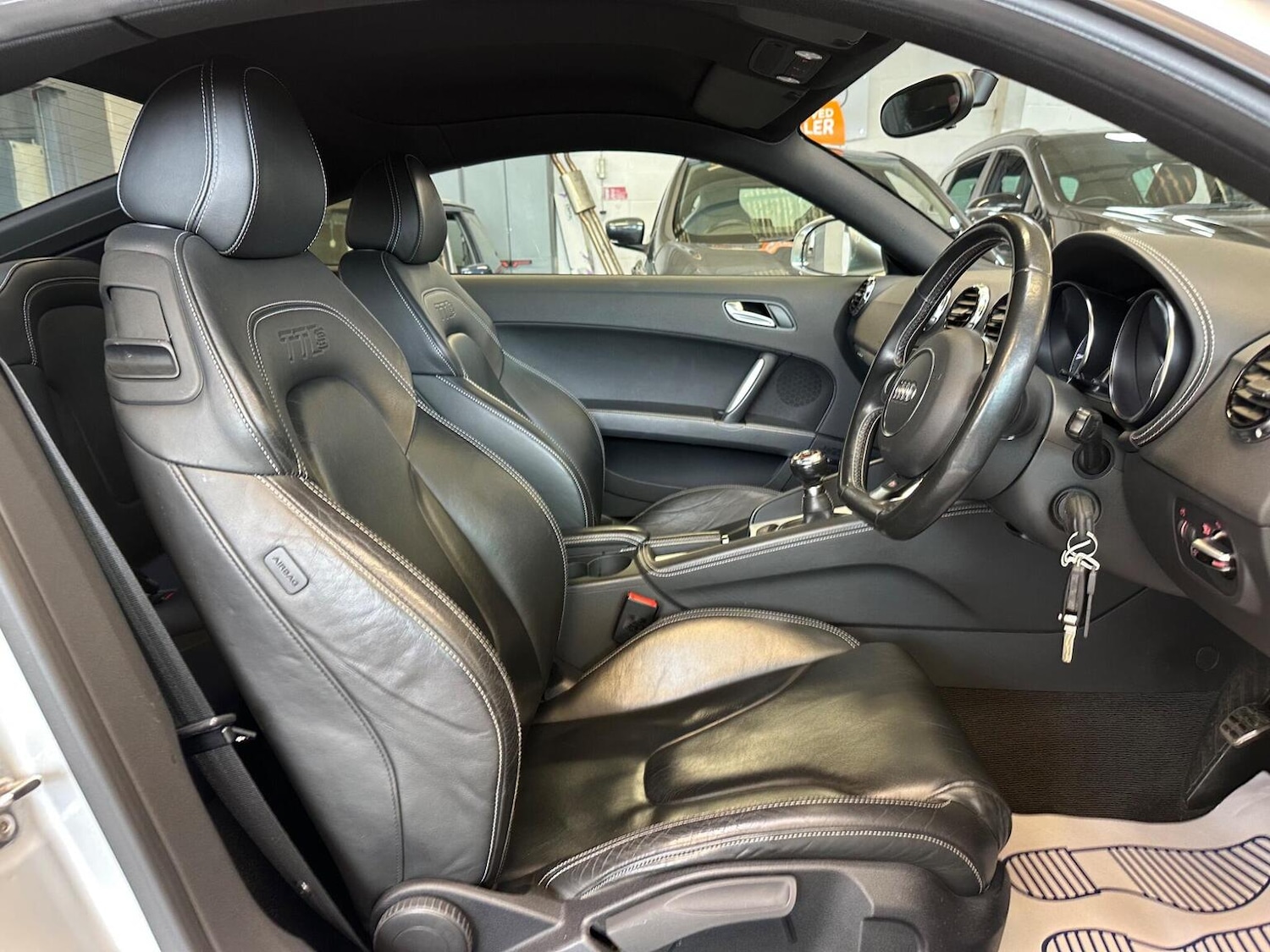 Used Audi TT 2011 for sale - 78131619: Photo 48