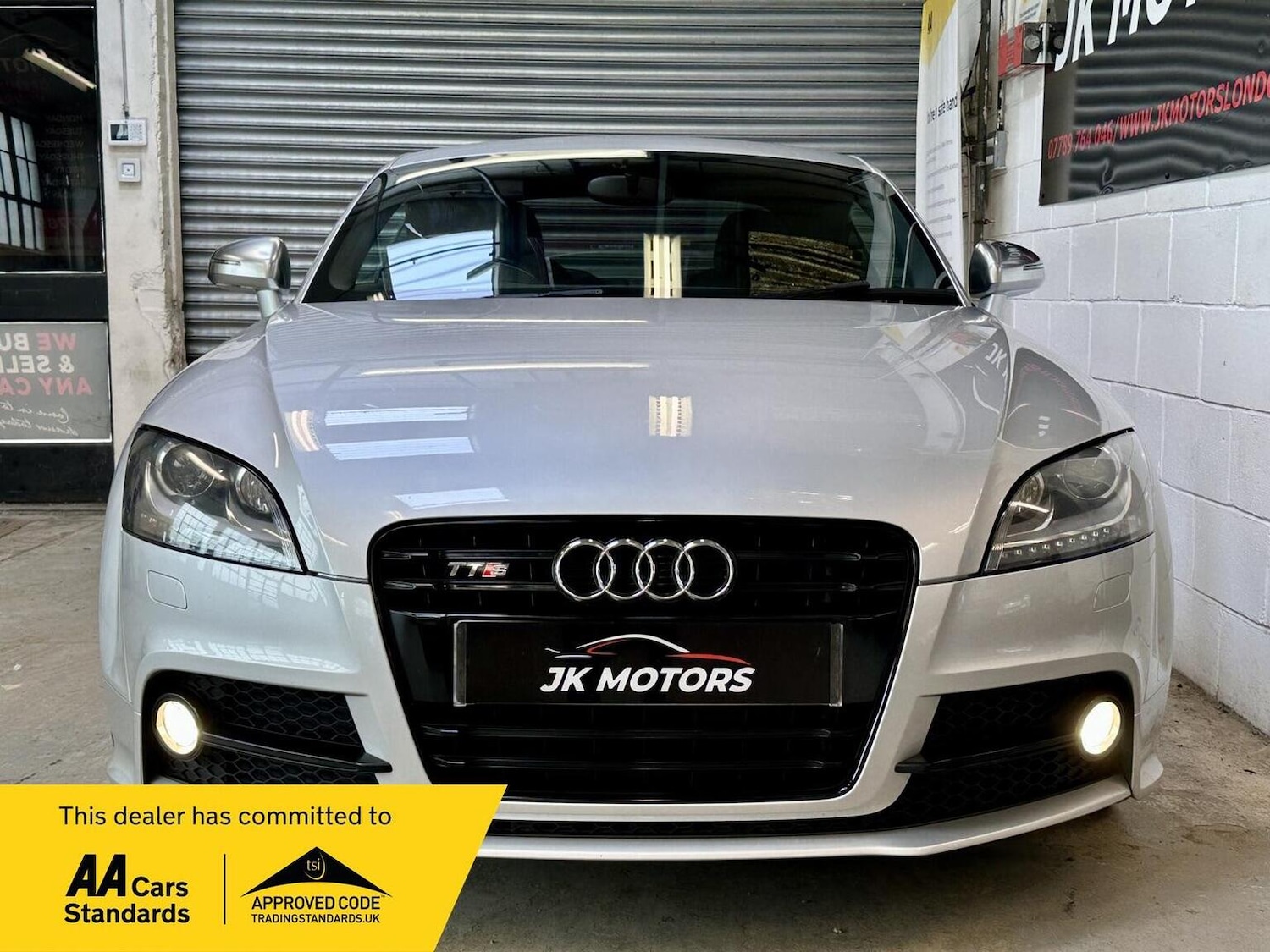 Used Audi TT 2011 for sale - 78131619: Photo 5