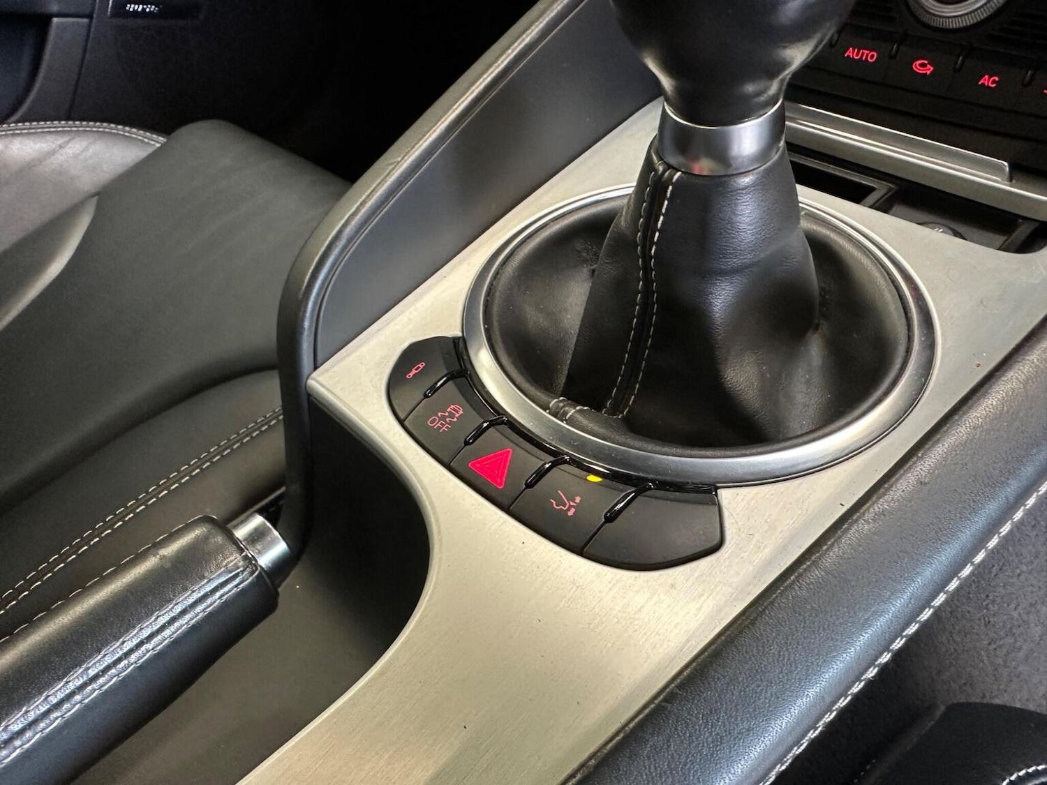 Used Audi TT 2011 for sale - 78131619: Photo 52