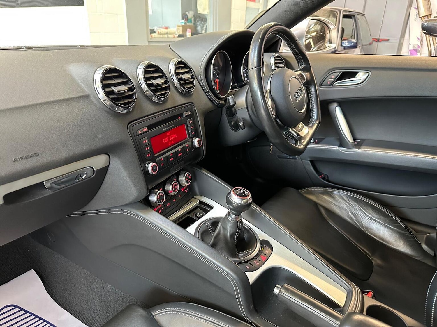 Used Audi TT 2011 for sale - 78131619: Photo 61