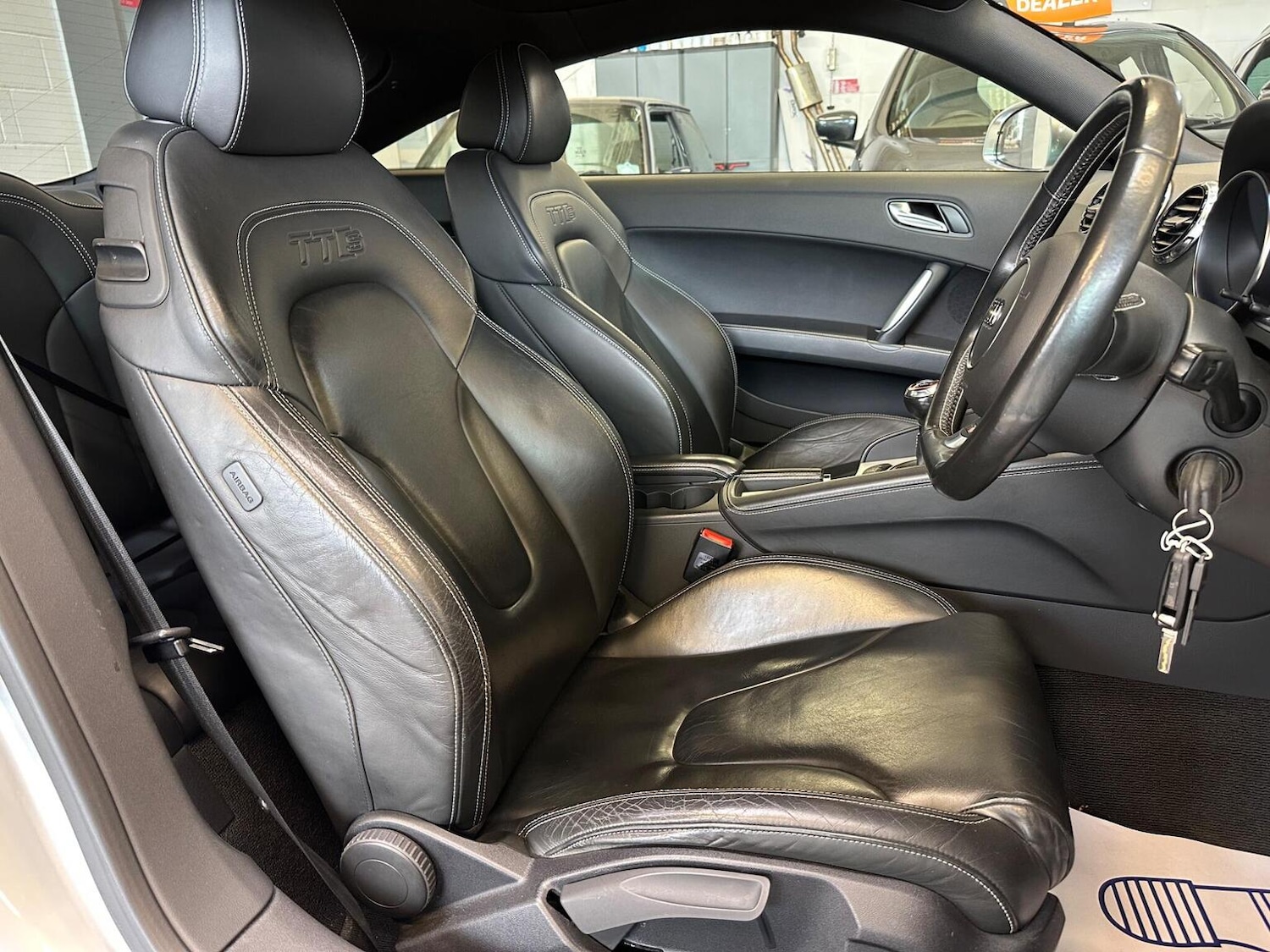 Used Audi TT 2011 for sale - 78131619: Photo 9