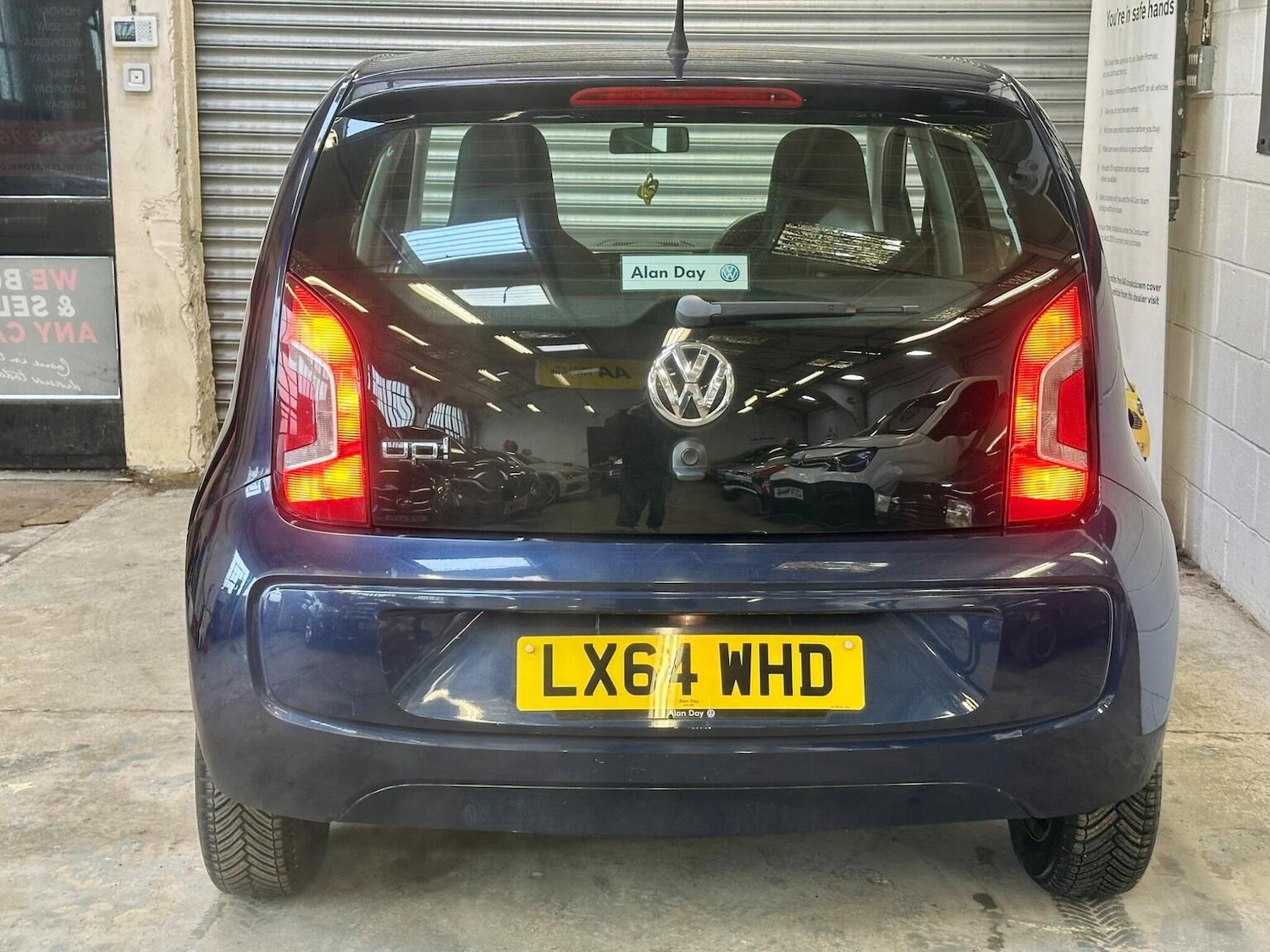 Used Volkswagen up! 2014 for sale - 77487210: Photo 18