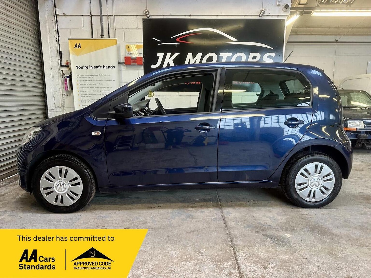 Used Volkswagen up! 2014 for sale - 77487210: Photo 6