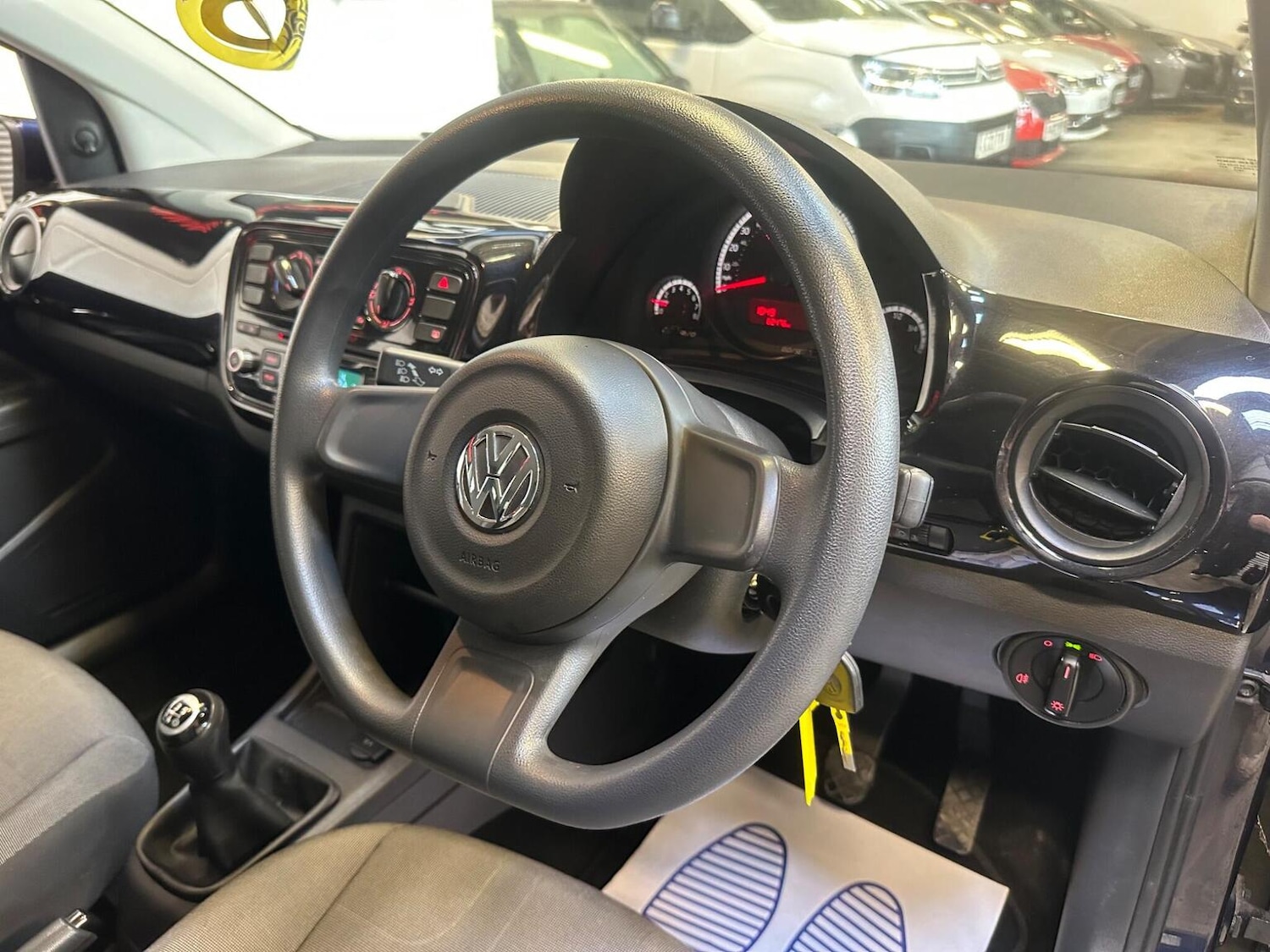 Used Volkswagen up! 2014 for sale - 77487210: Photo 9
