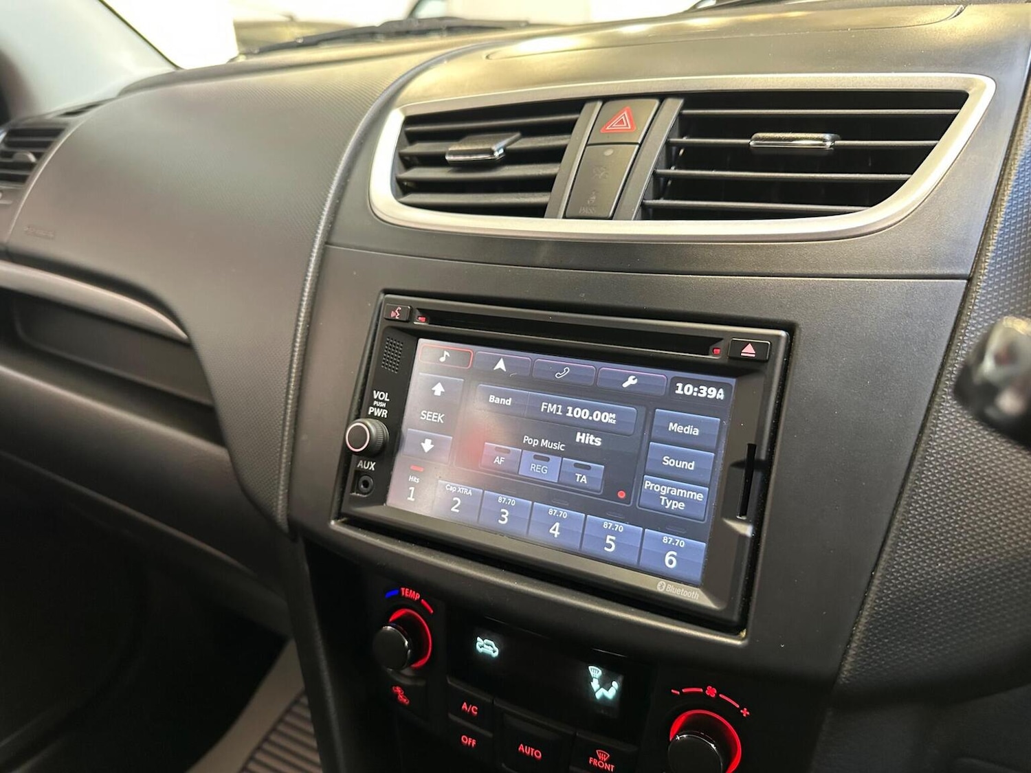 Used Suzuki Swift 2014 for sale - 77897793: Photo 44