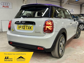 Used MINI Hatch 2022 for sale - 78011305: Photo