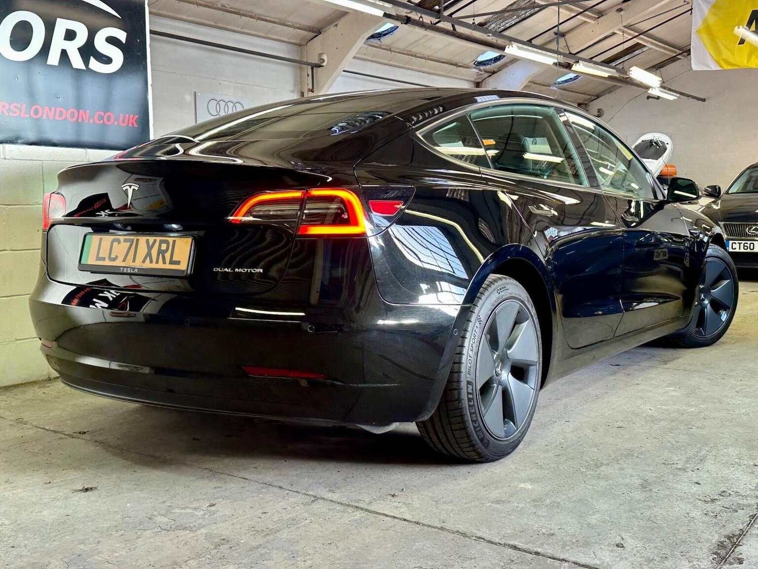 Used Tesla Model 3 2021 for sale - 76449726: Photo 4