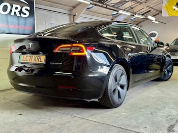 Used Tesla Model 3 2021 for sale - 76449726: Photo